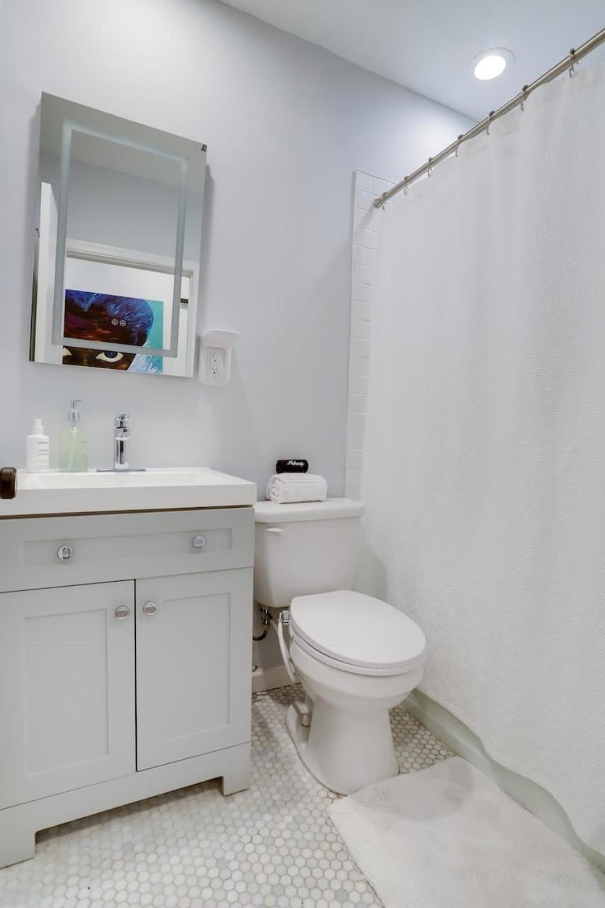 Apartment Sojourn Free Parking Capitol Hill Washington
